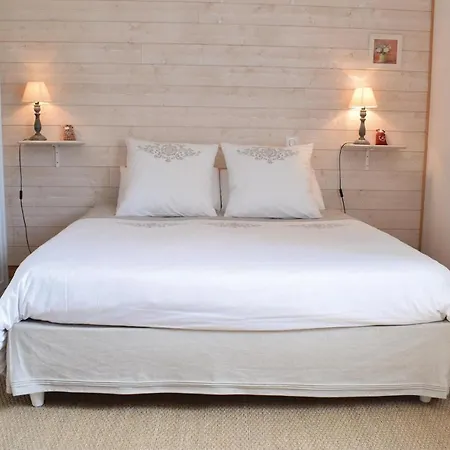 In With Wifi Prázdninový dům Auxais