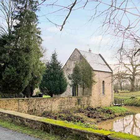 Cozy Home In Auxais With Kitchen *